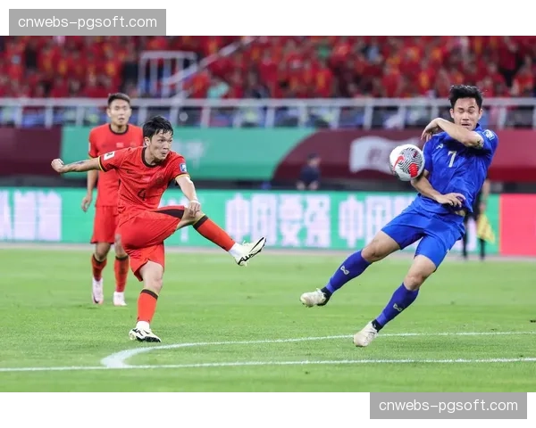 战术演变:解析“内收型边后卫”战术在2025-26赛季遭遇的针对性与破解之道 战术演变:解析“内收型边后卫”战术在2025-26赛季遭遇的针对性与破解之道