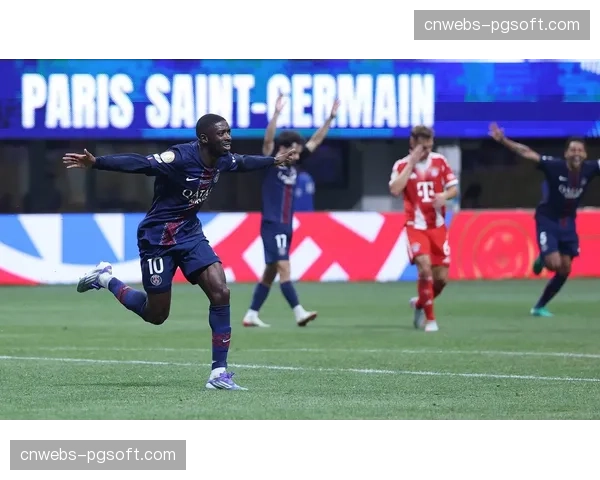 即时:VAR介入判定里尔进球有效,巴黎圣日耳曼0-1落后 即时:VAR介入判定里尔进球有效,巴黎圣日耳曼0-1落后